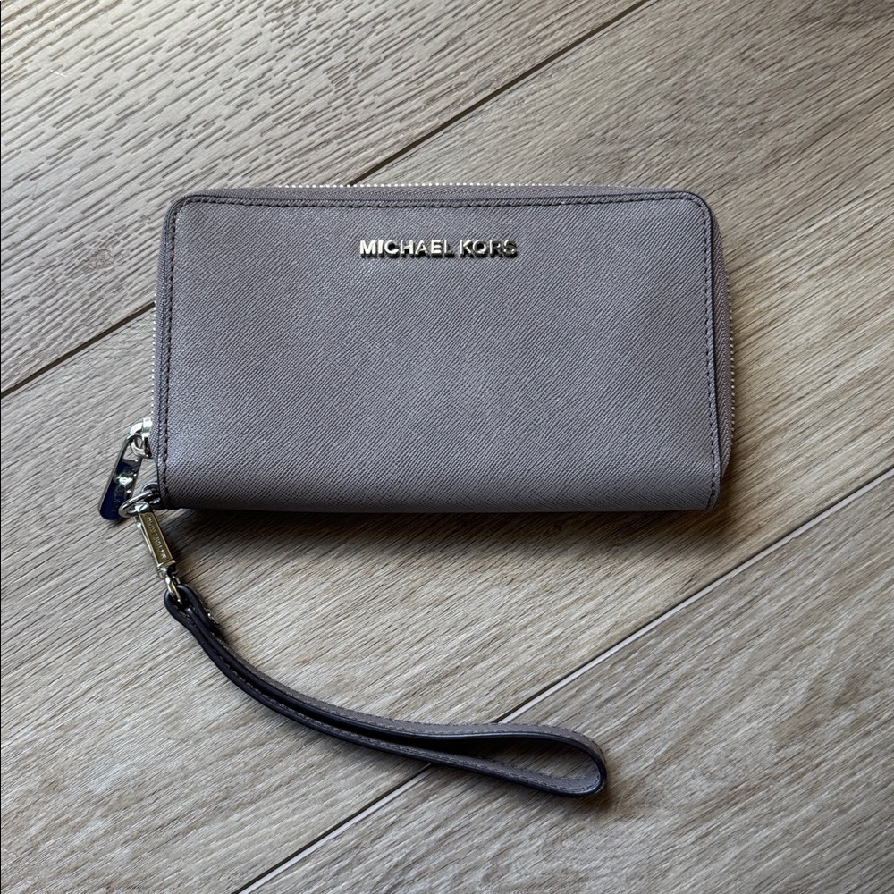 Michael Kors Saffiano leather wallet Wristlet